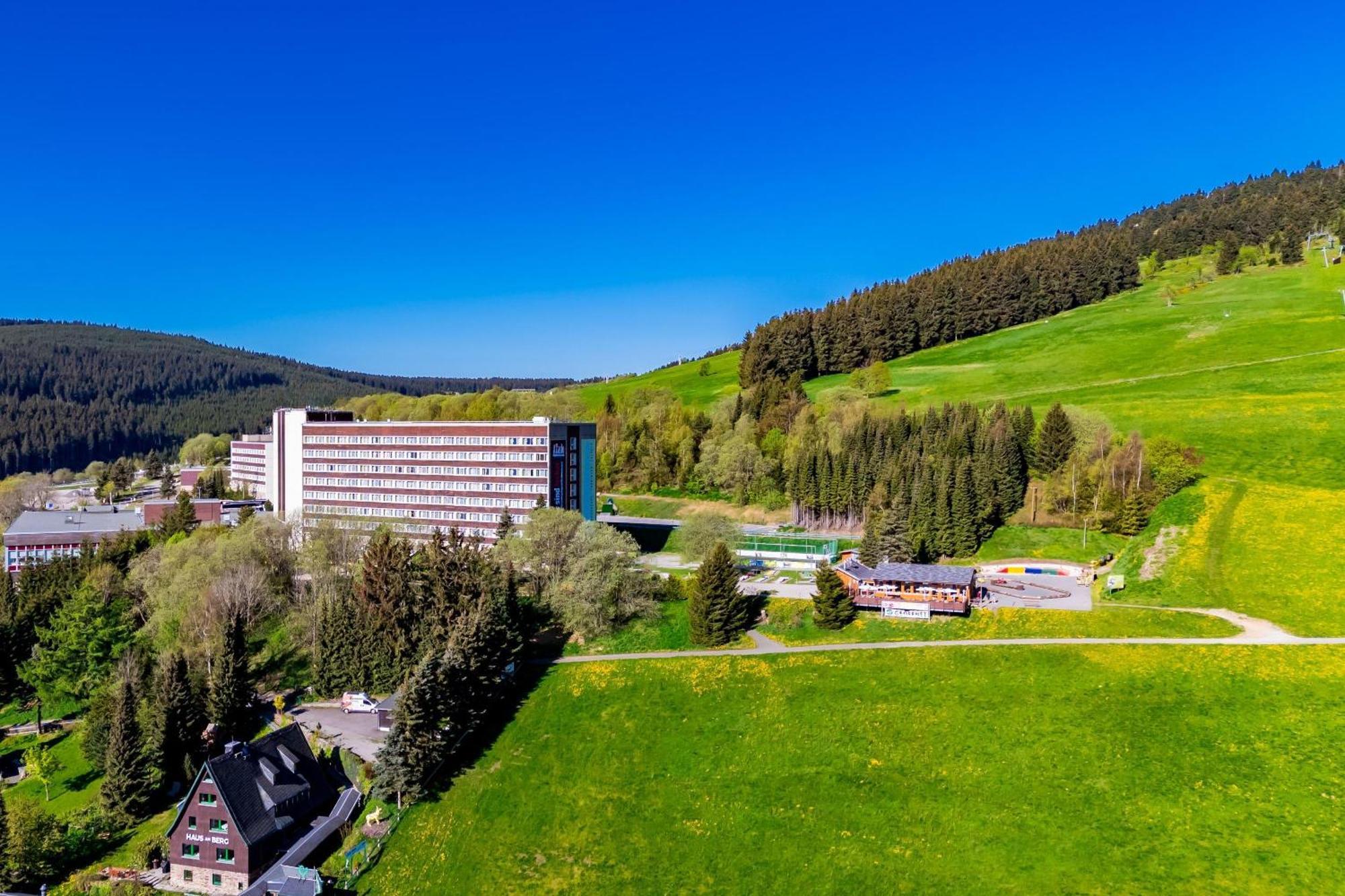 Ahorn Hotel Am Fichtelberg 오베르비젠탈 외부 사진